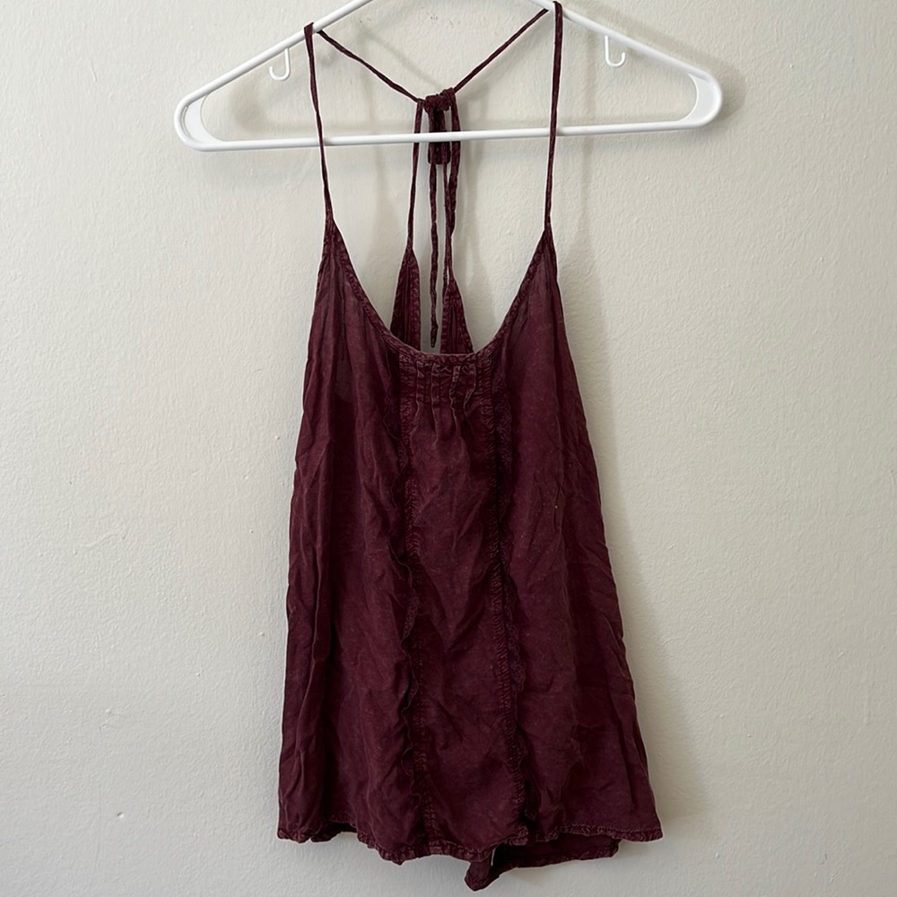 Flowy tank top with lace